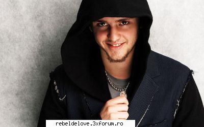:) o poza mai noua... chrisopher